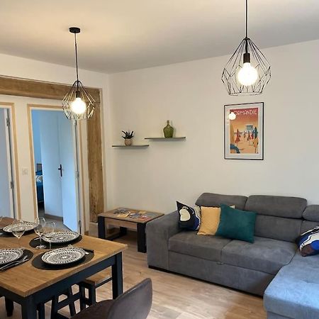 Chez Melanie, Pres De L'Abbaye Apartment จูมีเยส์ ภายนอก รูปภาพ