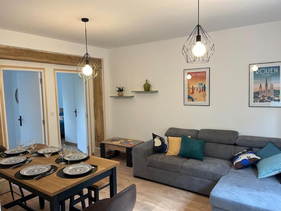 Chez Melanie, Pres De L'Abbaye Apartment จูมีเยส์ ภายนอก รูปภาพ